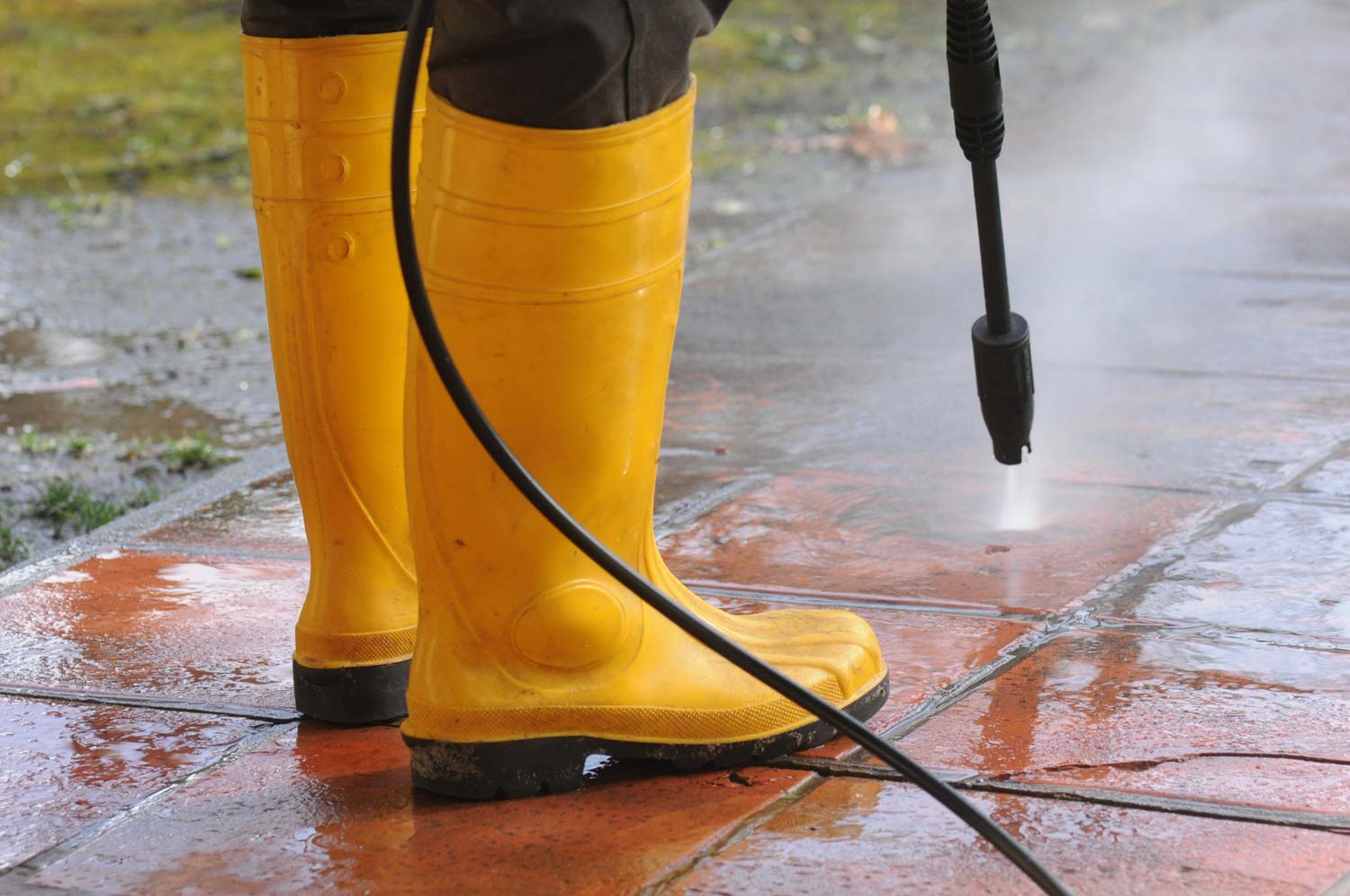 best pressure washing near you featured
